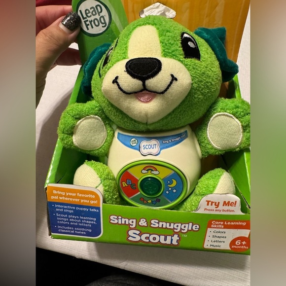 NIB Sing and Snuggle Scout - Picture 1 of 4